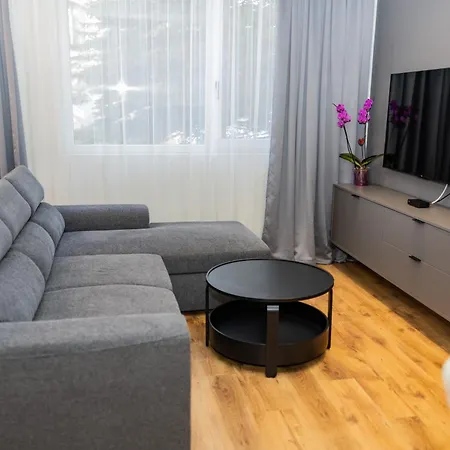 Alpine Escape Design Detelina Bansko