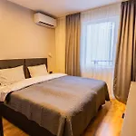 Alpine Escape Design Detelina Апартамент *