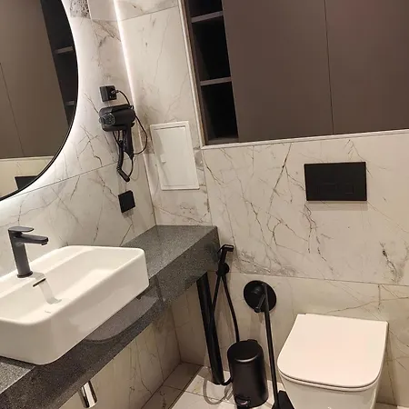 Alpine Escape Design Detelina バンスコ