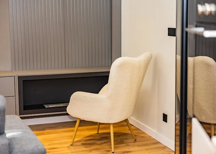 Alpine Escape Design Detelina Апартамент