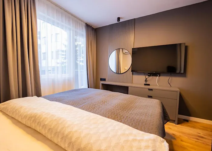 Alpine Escape Design Detelina 班斯科